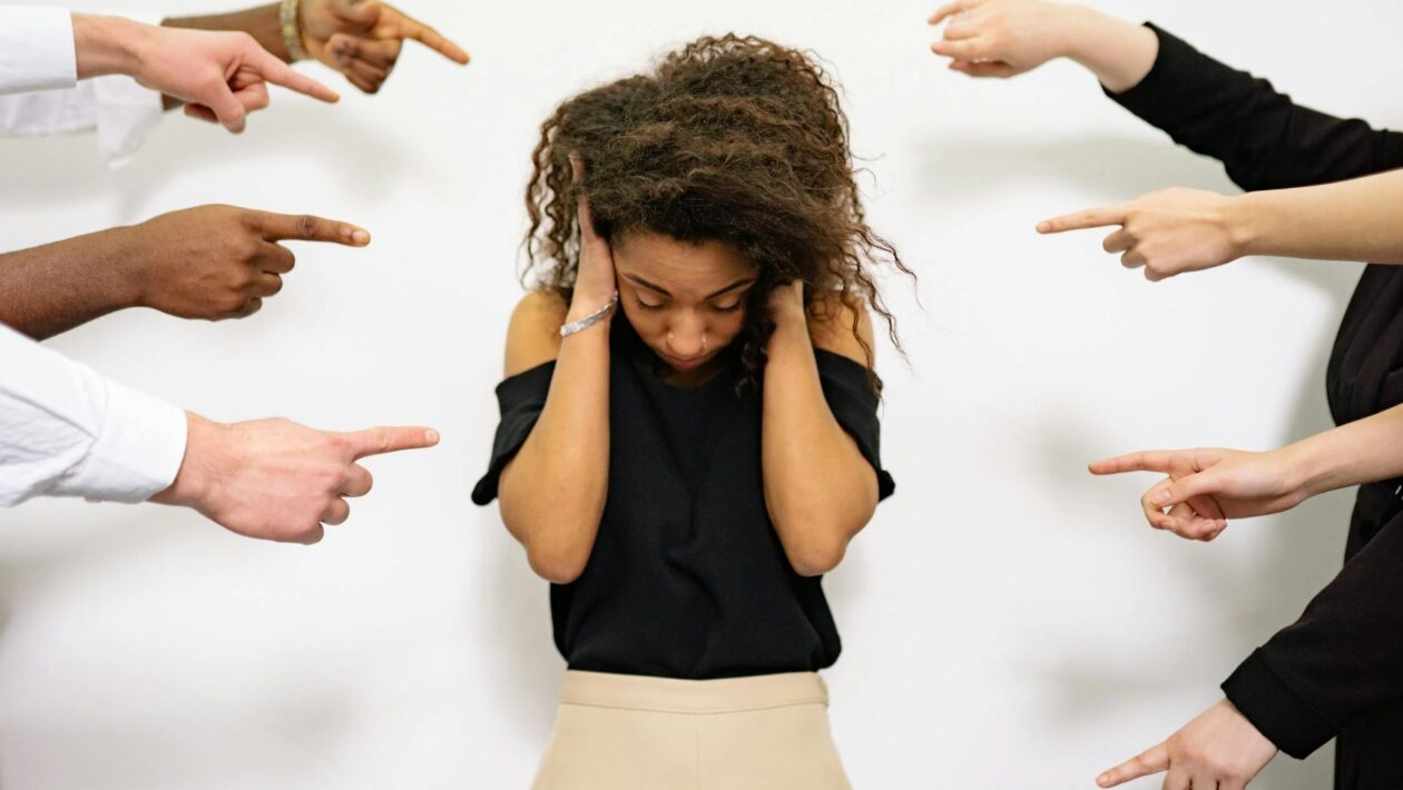 Victim blaming: Fenomén obviňovania obete