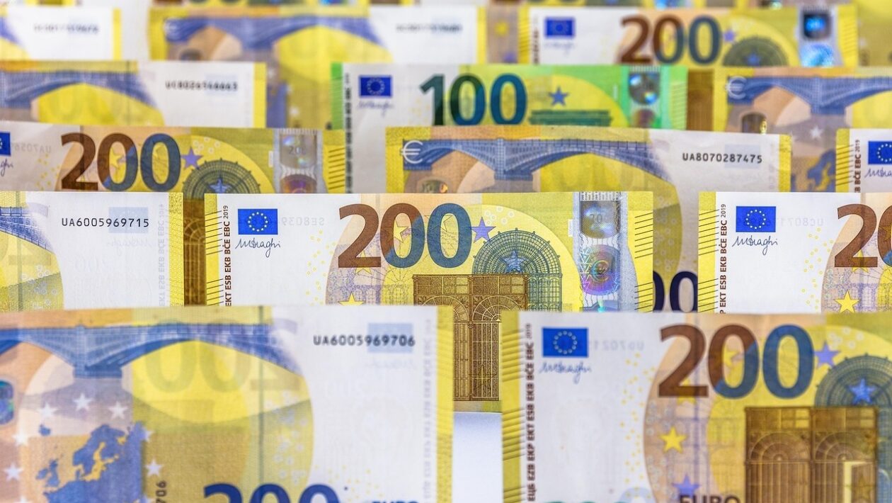 Hodnotenie nákladov úveru: Rozdiel medzi úrokovou sadzbou a RPMN