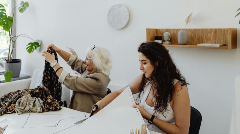 Procesný a projektový prístup k riadeniu: Komparácia a implementácia